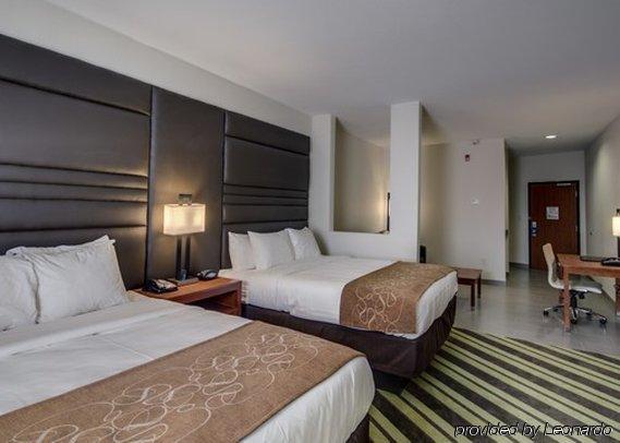 Comfort Suites Denham Springs Bagian luar foto